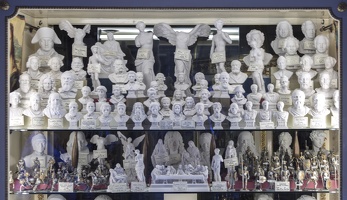 408-6392 IT - Venezia - Busts of the Famous