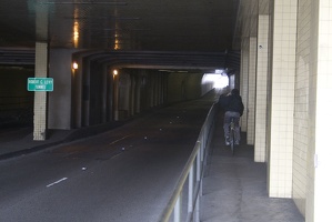 307-7068-SF-Broadway-Tunnell-Bicycle