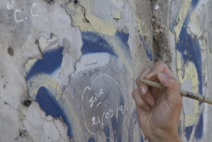 311-1529 Berlin Wall Graffitti