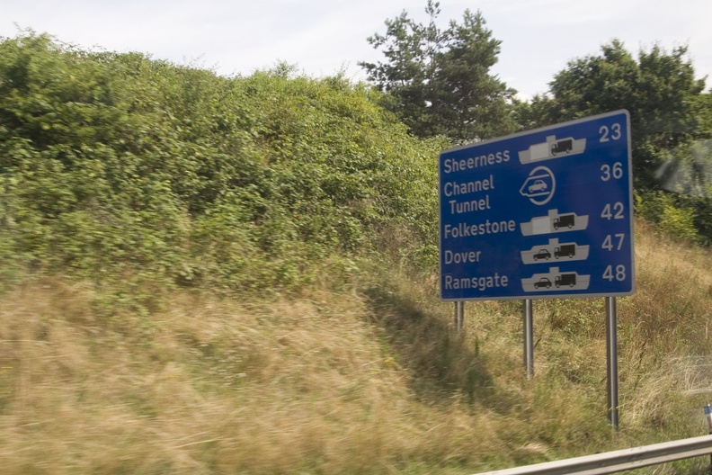 310-9402-Motorway-to-Dover-Sign.jpg