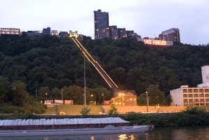 312-0413 Pittsburgh - Night