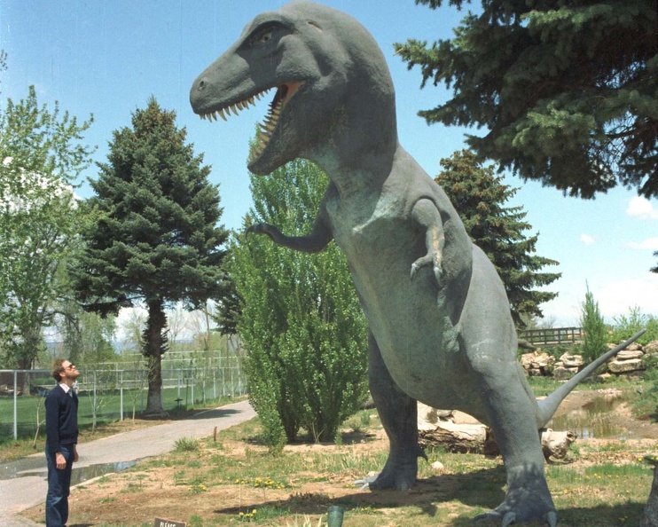 19820512_1_15_Vernal_Utah_Museum_Dinos_Dick_1280x1024.jpg