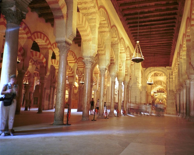 20000613_2_03_Cordoba_Mezquita_Inside_Entrance_2_1280x1024.jpg