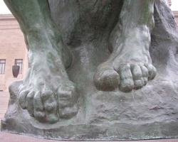 20021216-0553-Rodin-Thinker-Feet-1280x1024