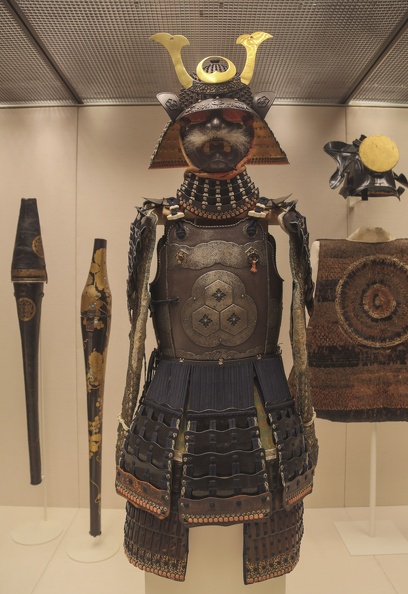 404-7558 London - BM Samurai Armour and Helmet.jpg