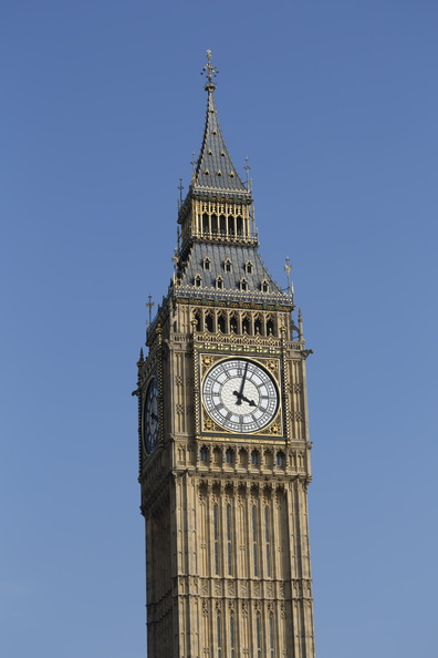 404-7375 London - Clock with Big Ben.jpg