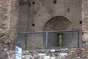 407-6677 IT - Roma - City Wall