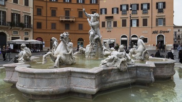 407-7329 IT - Roma - Piazza Navona - Fountain of Neptune