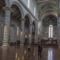 407-9005 IT - Orvieto - Duomo - interior with alternating bands of basalt and travertine