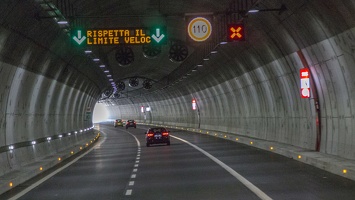 408-4978 IT - Tunnel