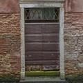 408-6720 IT - Venezia - Doorway on Canali