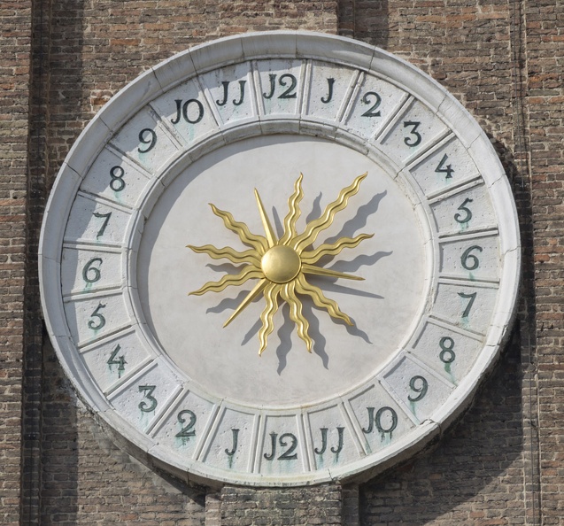 408-7368 IT - Venezia - Clock Face on the Tower of Chiesa dei Santi Apostoli di Cristo.jpg