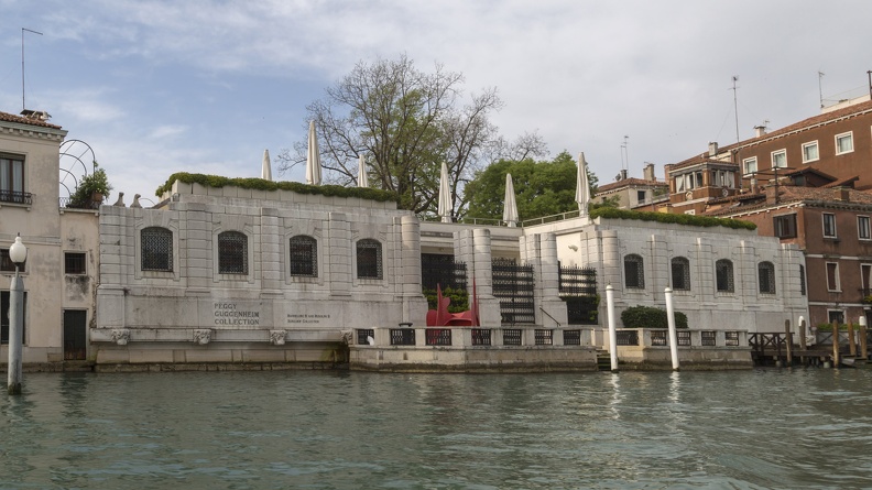 408-6114 IT - Venezia - Canal Grande - Peggy Guggenheim Collection.jpg