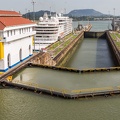 410-3910 Panama Canal - Miraflores Locks
