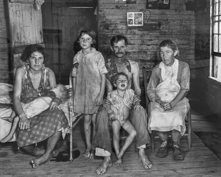 409-2780 VMA - Walker Evans, Sharecropper's Family, Hale County, Alabama, 1936.jpg
