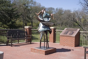 308-0945 Korean Cranes Rising by John Havener, 2005 - The KU Korean War Memorial