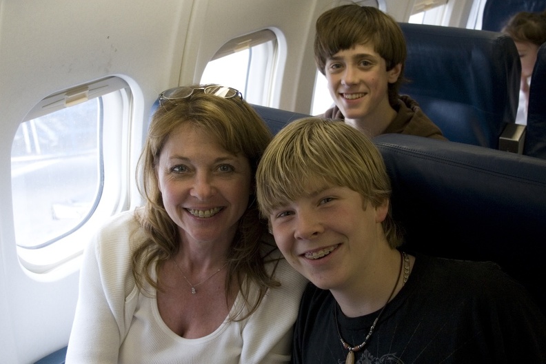 308_3404_FLLW_Team_and_Parents_on_Airplane.jpg