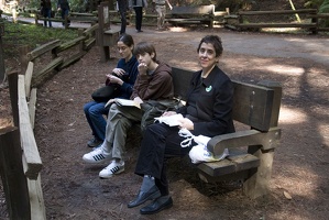 307-7478-Muir-Woods-Family-on-Bench
