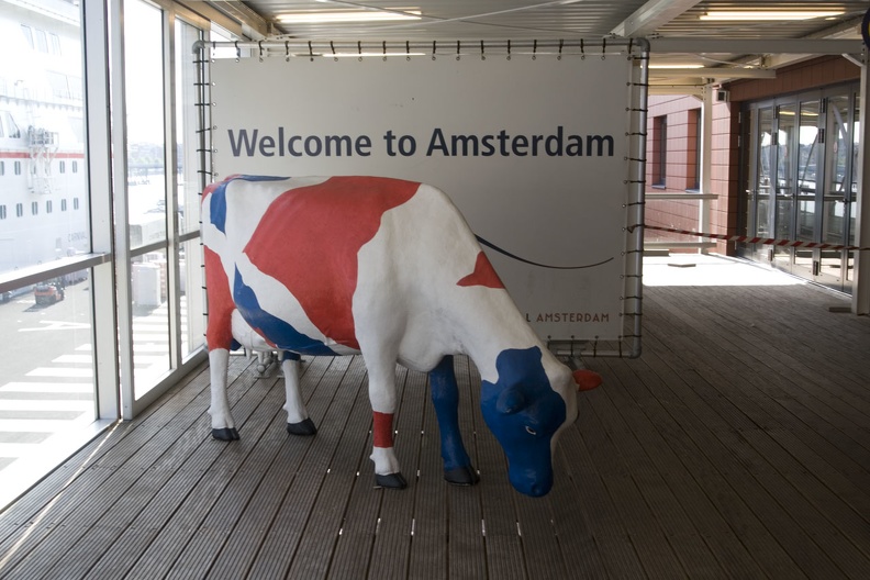 311-8093-Welcome-to-Amsterdam.jpg