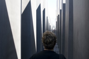 311-1689 Berlin - Holocaust Memorial