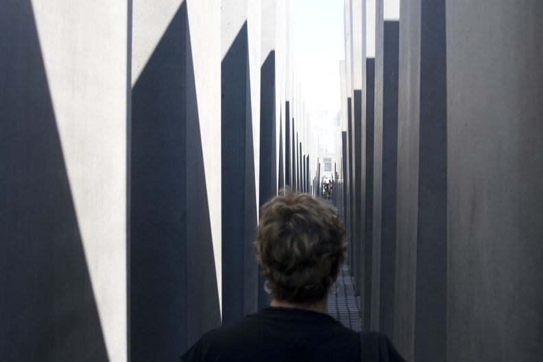 311-1689-Berlin-Holocaust-Memorial.jpg