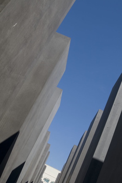 311-1732-Berlin-Holocaust-Memorial.jpg