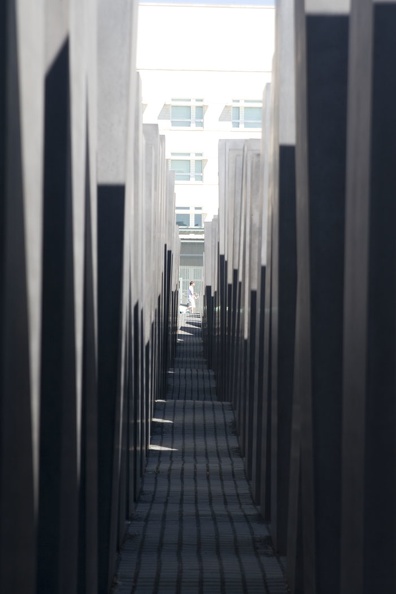 311-1748-Berlin-Holocaust-Memorial.jpg
