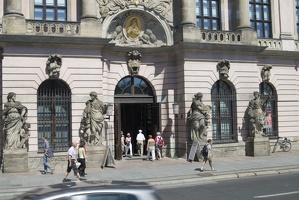 311-1951 Berlin - Statues