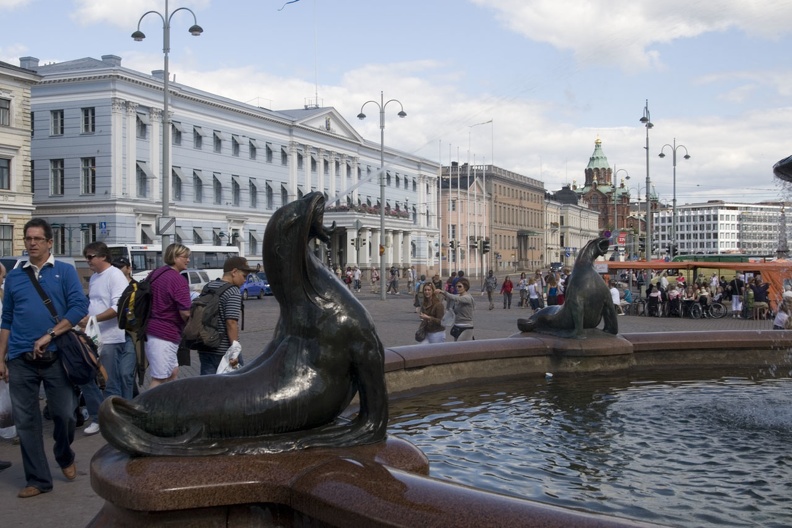311-3335-Helsinki-Havis-Amanda-Fountain.jpg