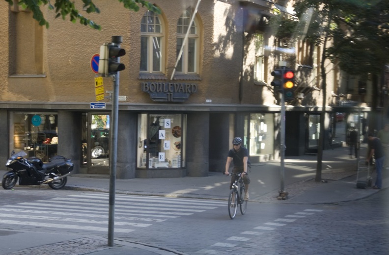 311-2784-Helsinki-Bicyclist.jpg