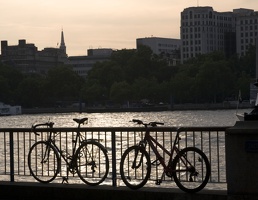310-9249 London: Bicycles