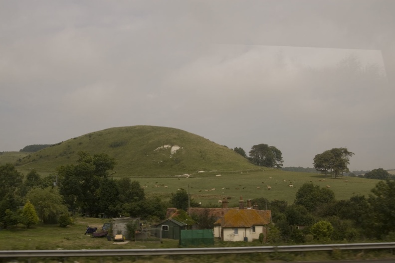 310-9457-Motorway-to-Dover-Mound.jpg