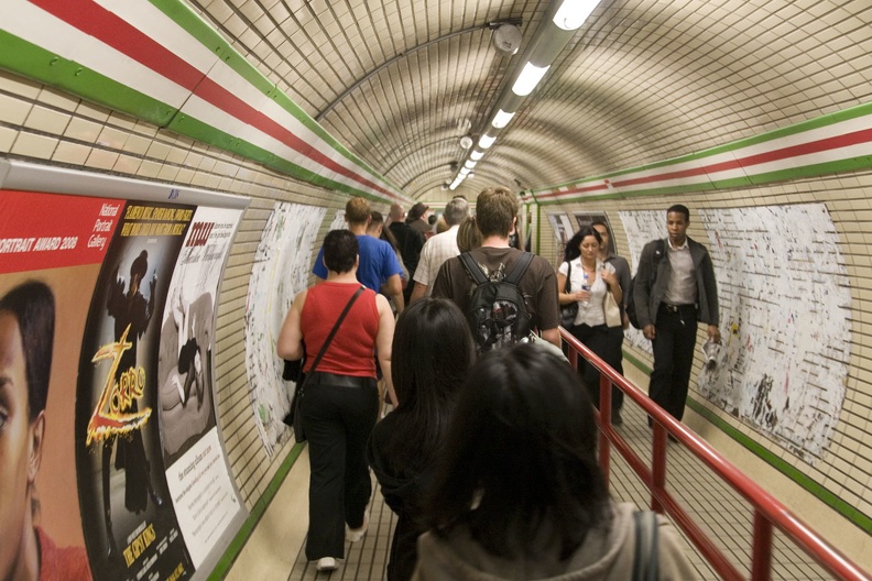 311-9769-London-Tube-Pedestrian-Tunnel.jpg