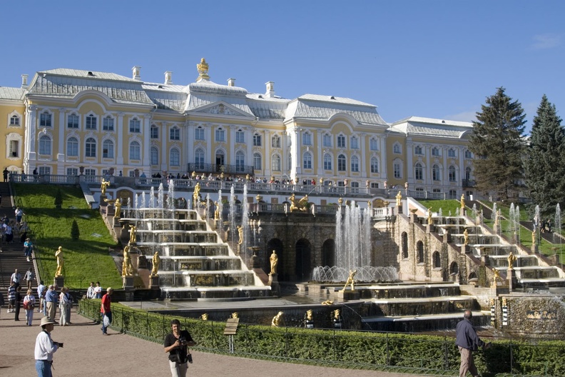 311-4451-St-Petersburg-Peterhof-Fountains.jpg