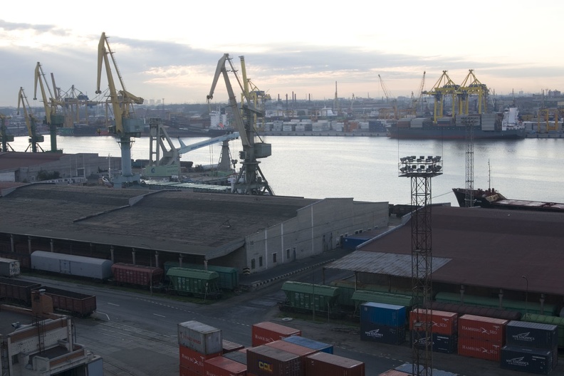 311-5069-St-Petersburg-Port.jpg