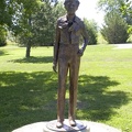 106_1508_Amelia_Earhart_Statue.jpg