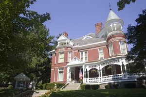 Atchison - Muchnic Mansion and Gallery