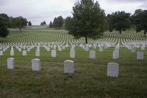 106_0671_National_Cemetery.jpg
