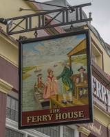 404-8366 London - The Ferry House