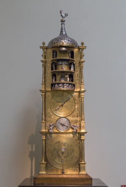 404-7577 London - BM Monumental Carillon Clock 1589.jpg