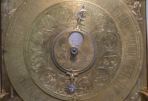 404-7582 London - BM Monumental Carillon Clock 1589