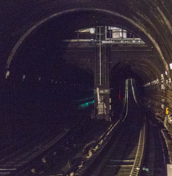 404-8423 London - Thames Tunnel Today.jpg