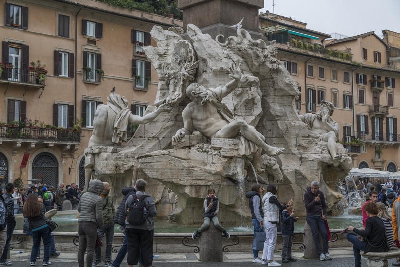 407-7358 IT - Roma - Piazza Navona - Bernini - Fountain of the Four Rivers 1651.jpg