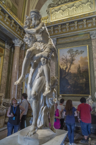 407-6385 IT - Roma - Galleria Borghese - Bernini - Aeneas, Anchises, & Ascanius 1618.jpg