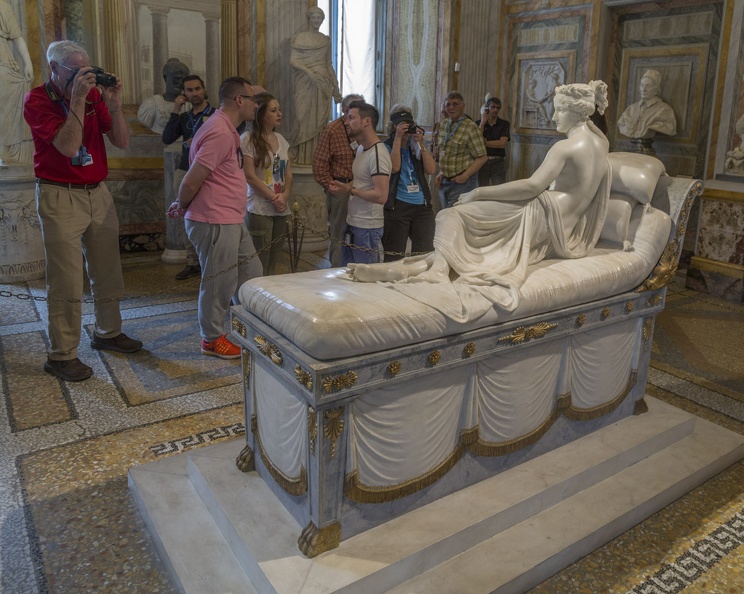 407-6481 IT - Roma - Galleria Borghese - Canova - Paolina Borghese Bonaparte as Venus Victrix.jpg
