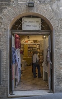 408-0010 IT - Assisi - Umbrian Fabrics