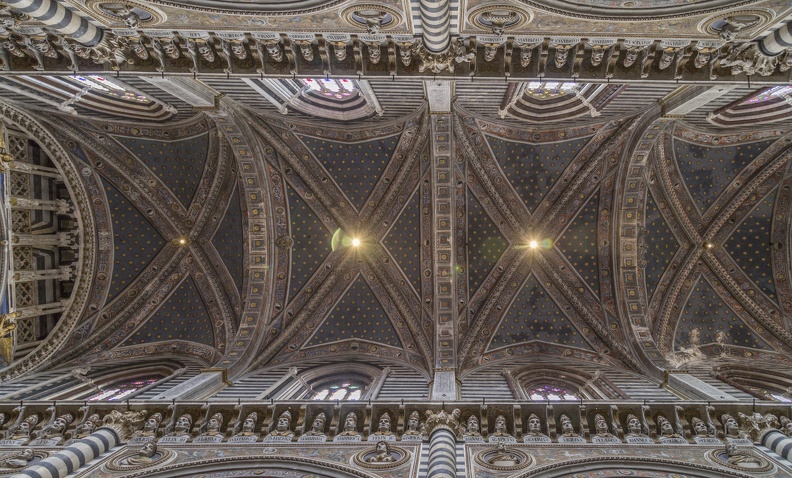 408-1730 IT - Siena - Duomo Santa Maria Assunta ceiling.jpg