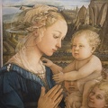 408-3104 IT - Firenze - Uffizi Gallery - Filipo Lippi - Madonna and Child with Two Angels (detail) c 1460-65