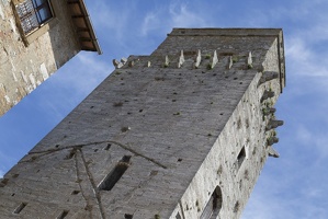 408-4199 IT - San Gimignano - Piazza della Cisterna - Torre del Diavolo