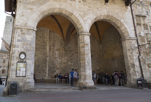 408-4280 IT - San Gimignano - Piazza del Duomo